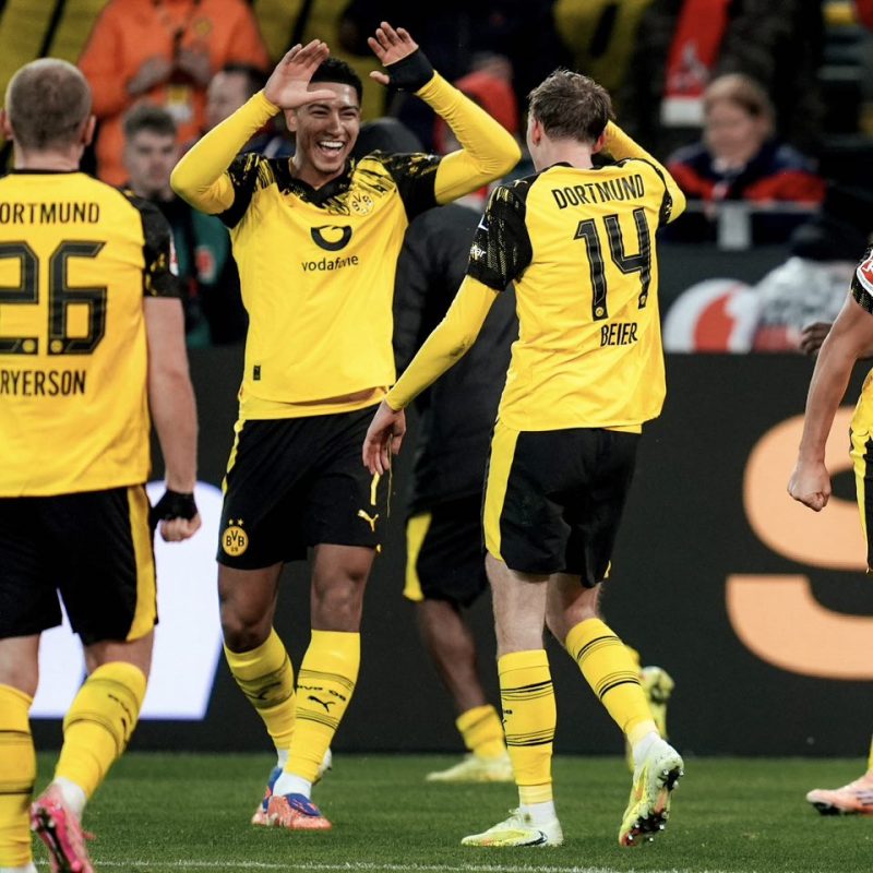 FC Augsburg vs Borussia Dortmund